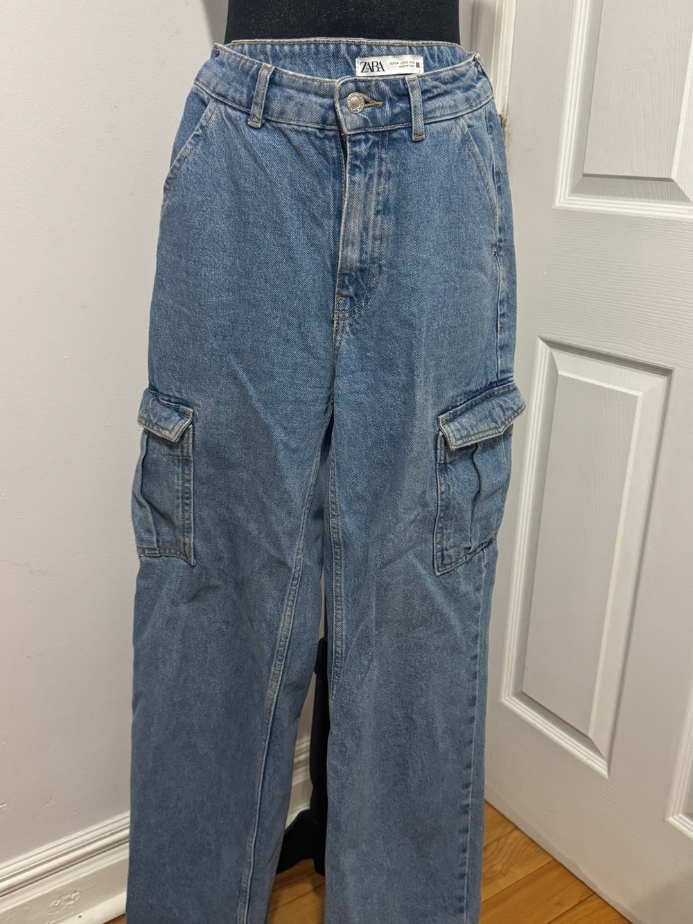 Zara Relaxed Cargo Jeans in Light Blue Denim